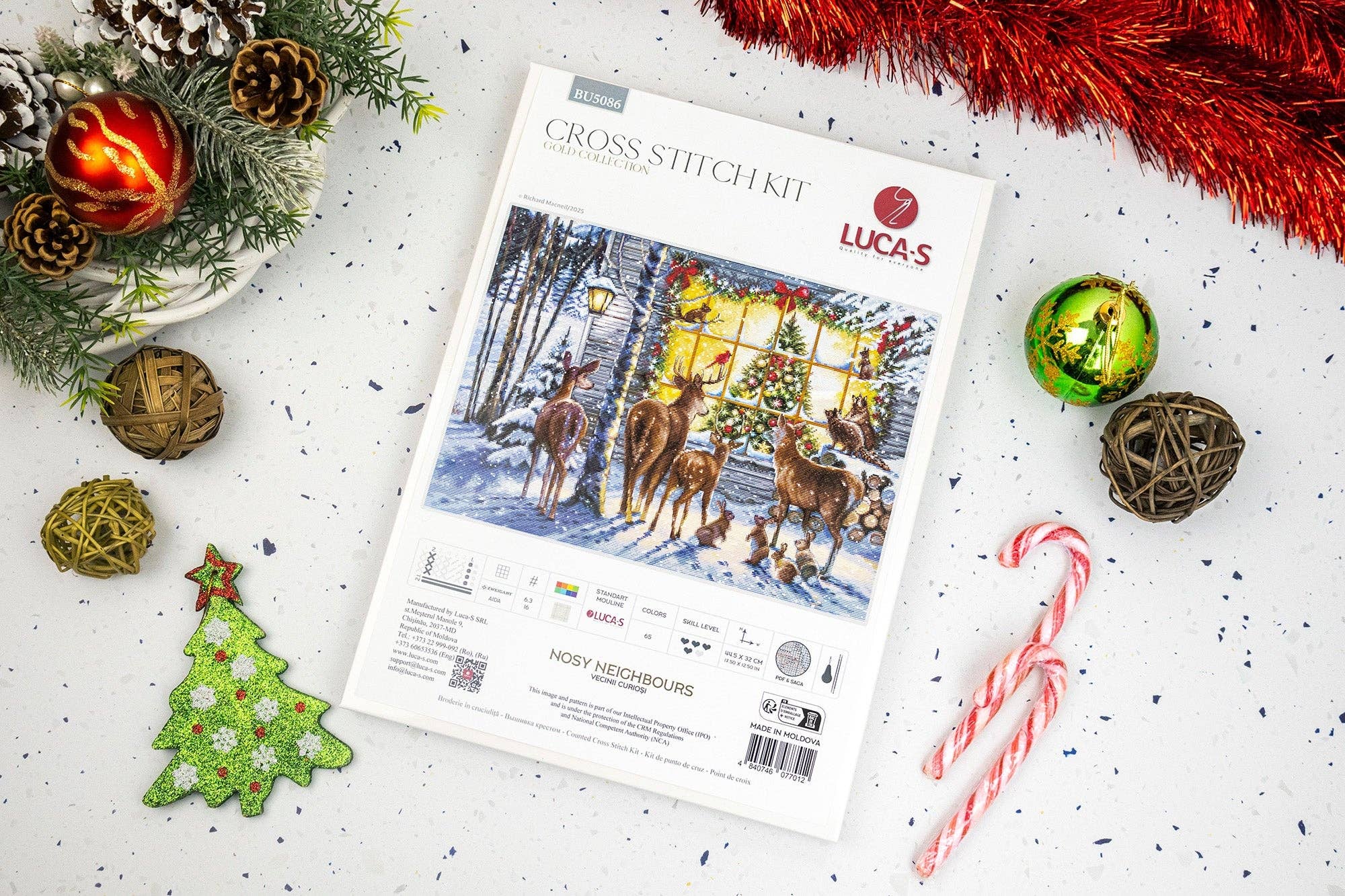 Broderipakke "Nosy Neighbours"