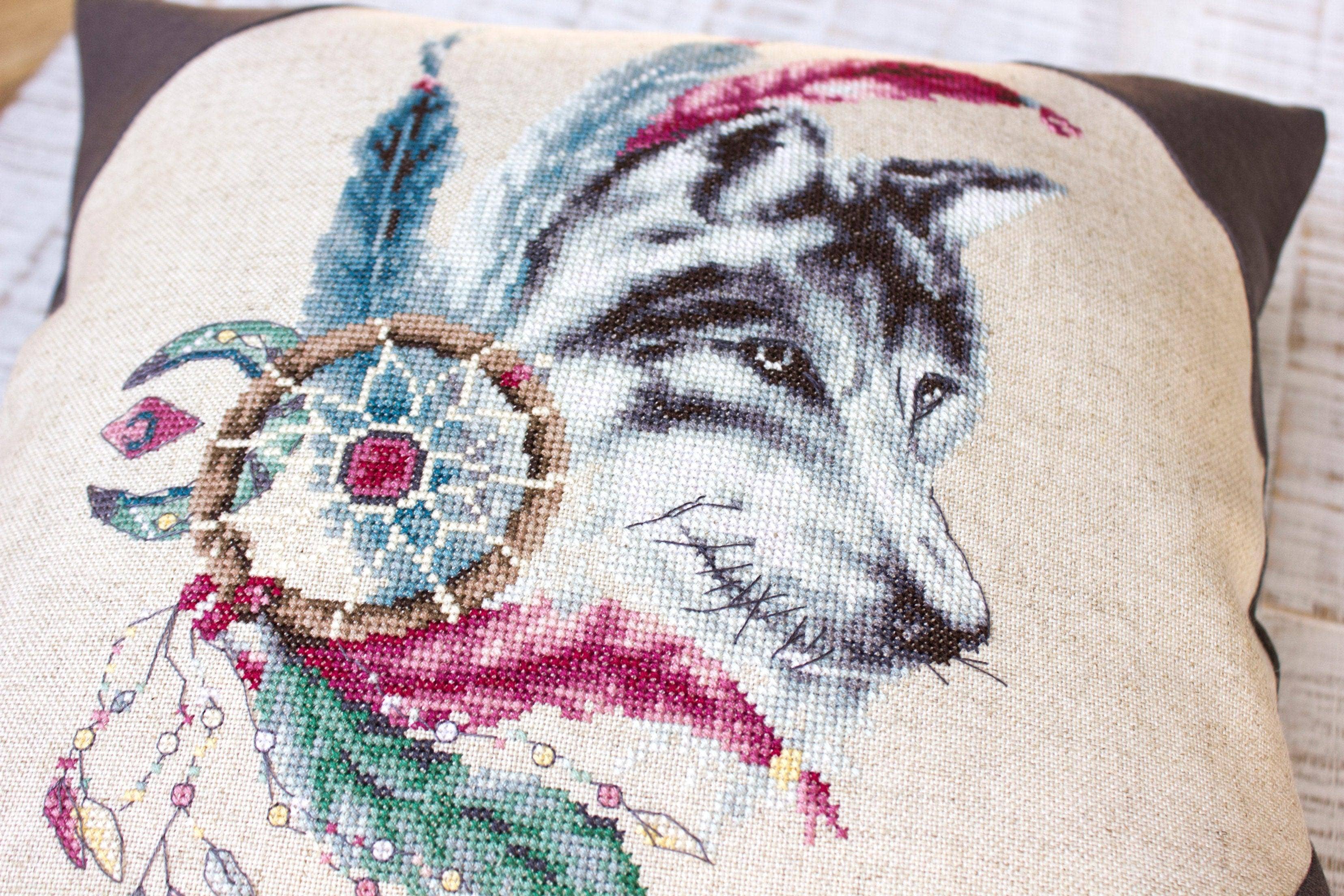 Broderipakke  pute "Ulv Drømmefanger"