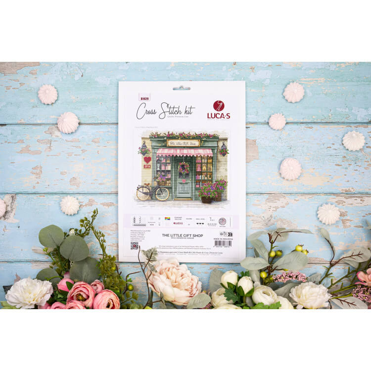 Broderipakke "The Little Gift Shop"