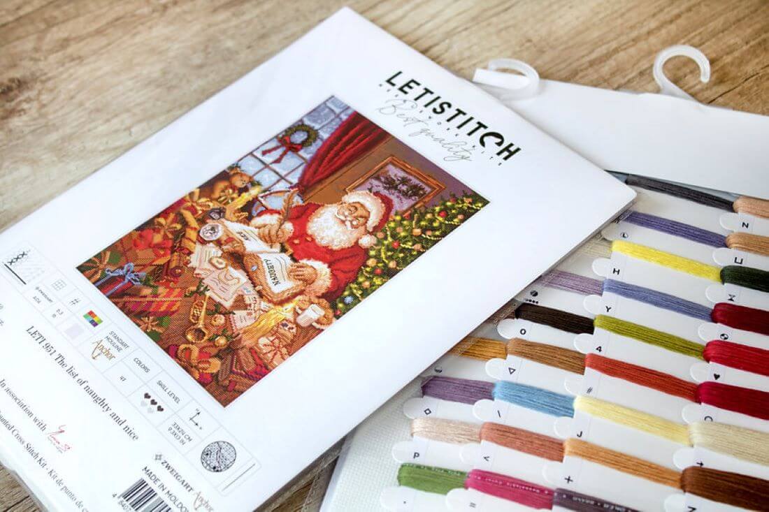 Broderipakke "The list of naughty and nice"