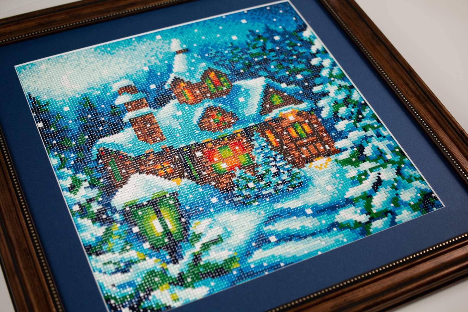 Broderipakke "Snowfall In The Forest"